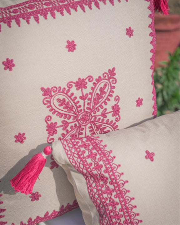 Ornate Paisley Tasseled Cushion