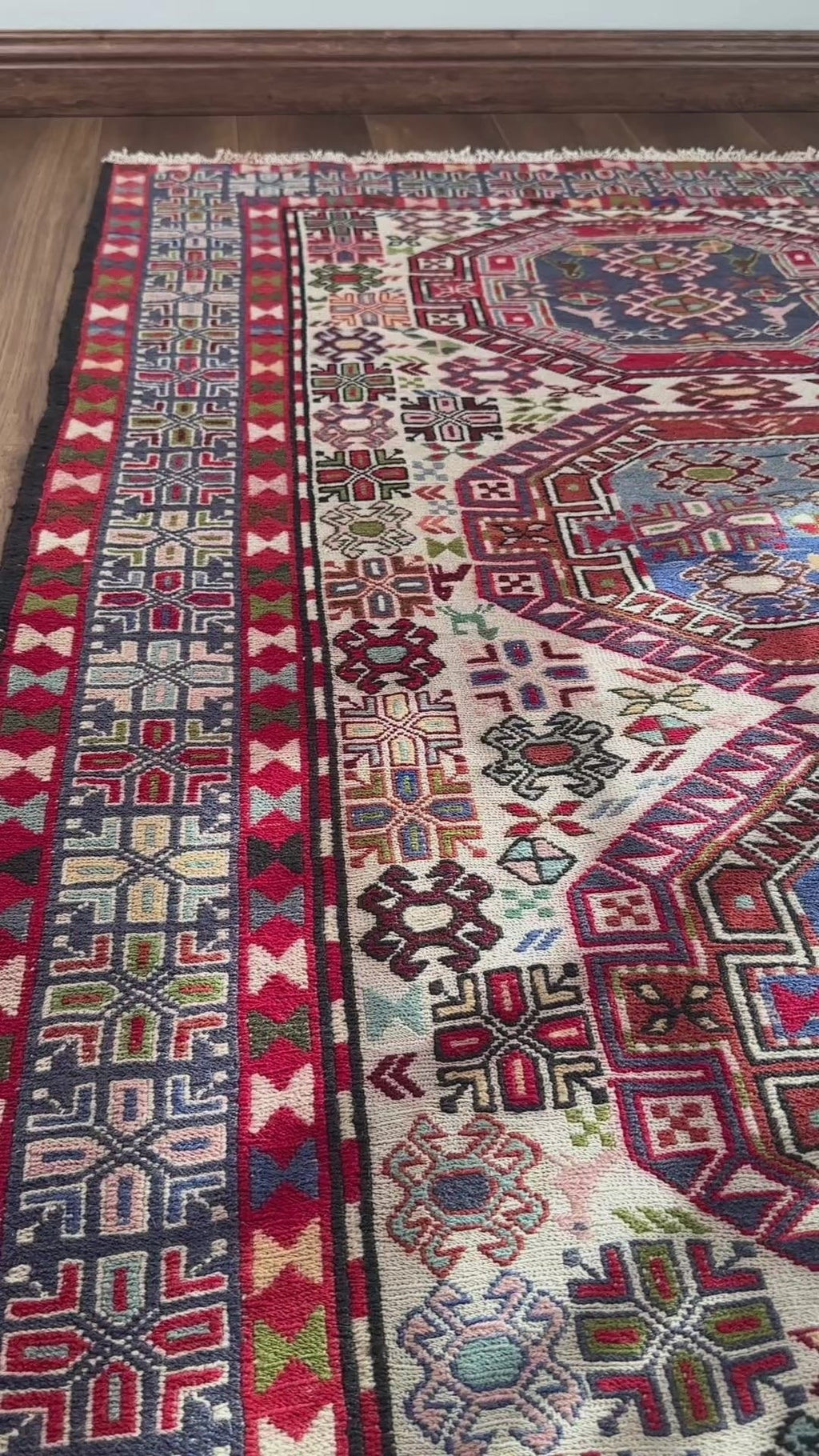 Persian Shiraz Tribal Medallion Kilim