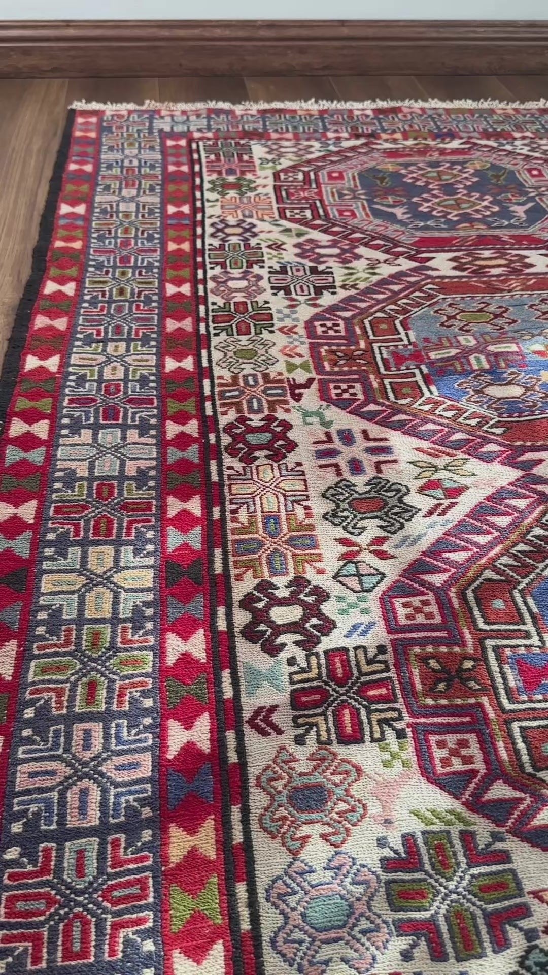 Persian Shiraz Tribal Medallion Kilim